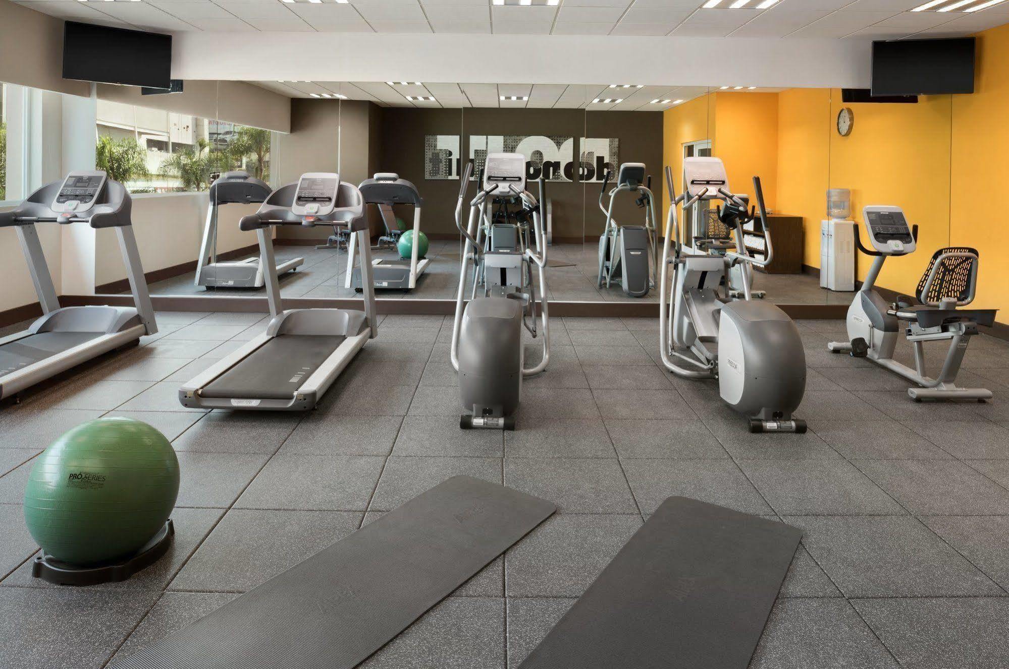 Wyndham Garden Guadalajara Acueducto Hotel Zapopan Luaran gambar